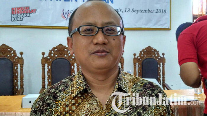 ketua-kpu-tuban-kasmuri_20180913_133427.jpg