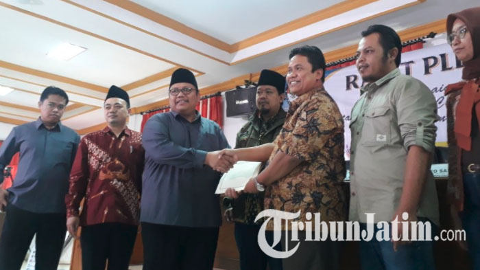 Sah! Pasangan Calon Gus Ipul-Puti dan Khofifah-Emil Resmi Maju dalam Pilgub Jatim 2018