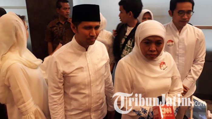 khofifah-dan-emil-dardak-ke-dyandra_20180623_195502.jpg