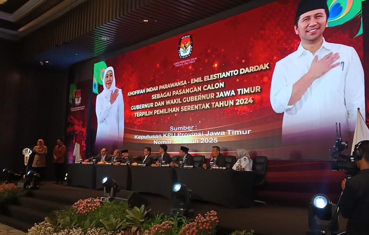 khofifah-emil-paslon-terpilih-jatim.jpg