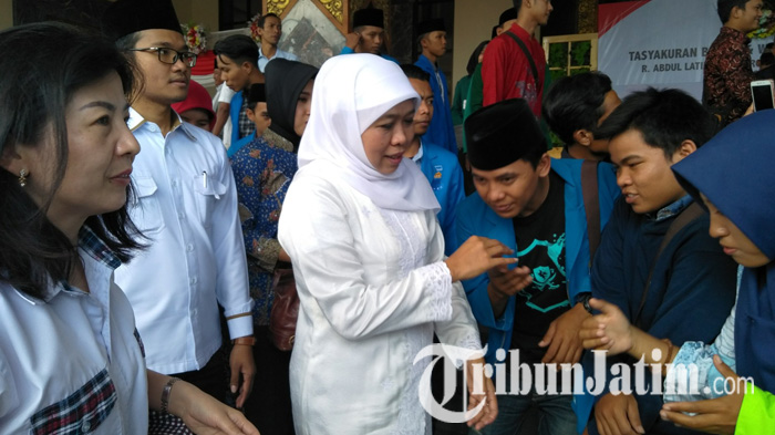 khofifah-hadiri-syukuran-bupati-bangkalan-terpilih_20180820_182745.jpg