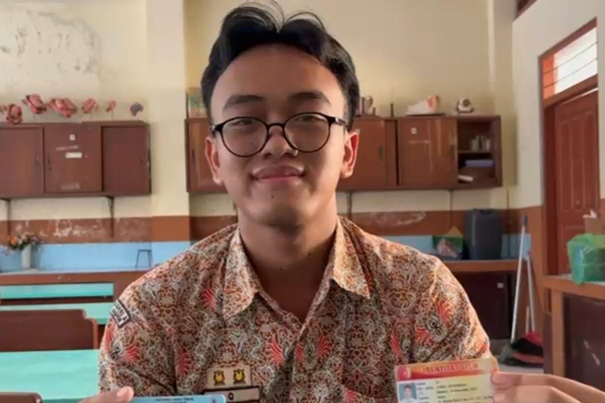 kisah-siswa-SMA-Madiun-punya-nama-hanya-satu-huruf-yakni-Q.jpg