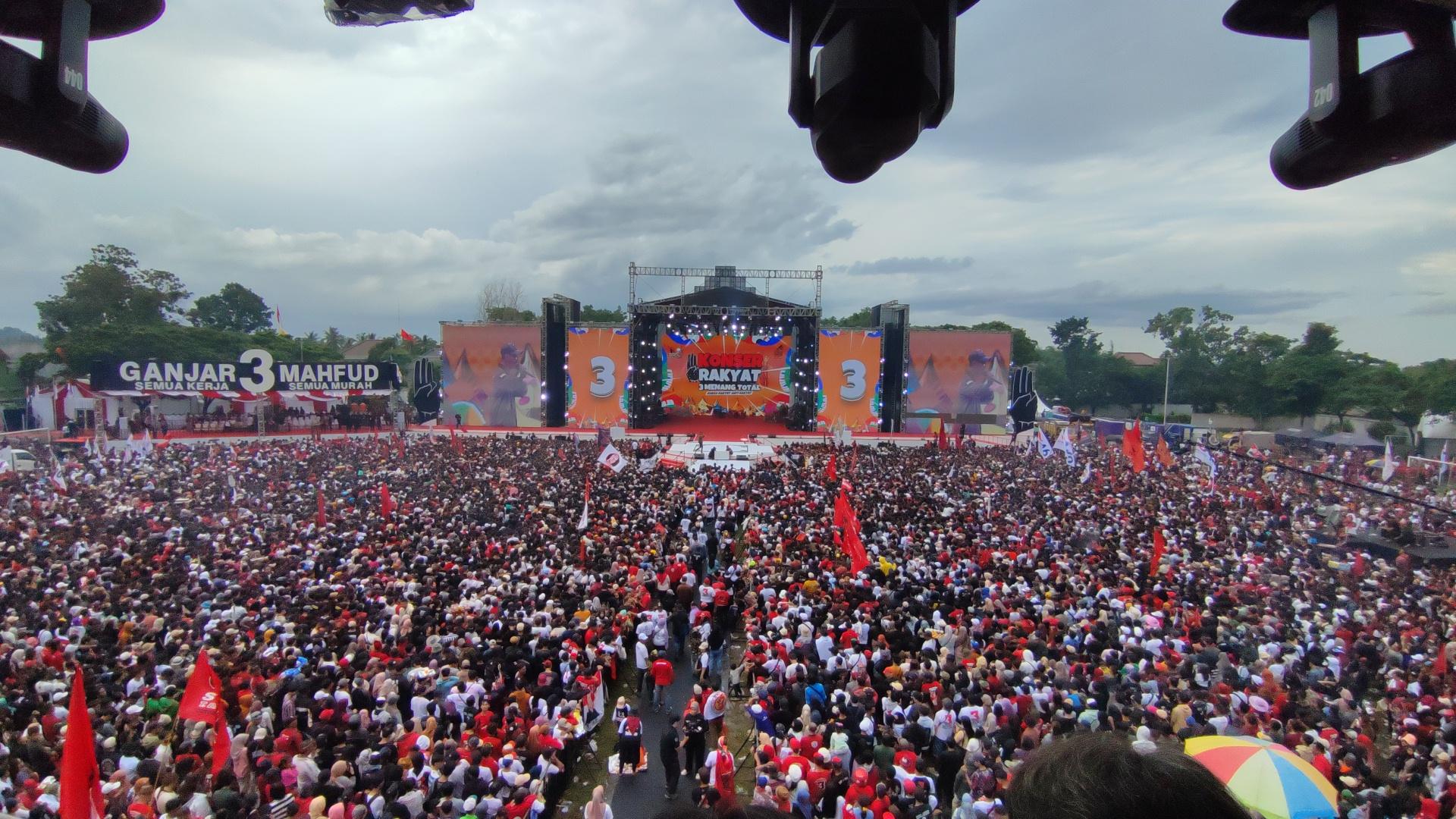konser-pesta-rakyat-ganjar-mahfud-di-banyuwangi.jpg