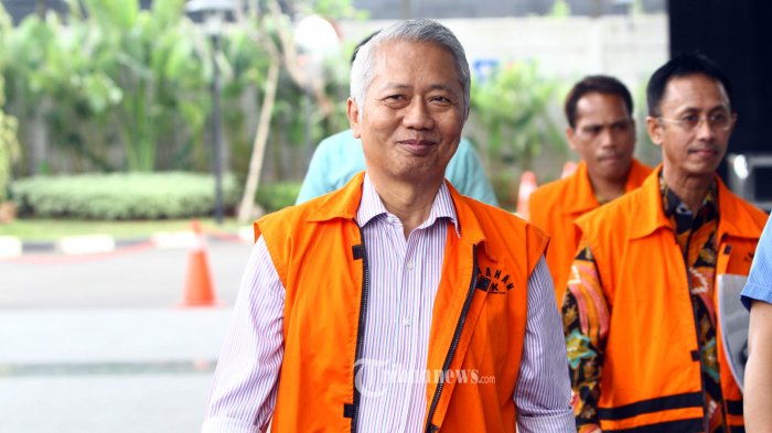 KPK OTT Kemenhub, Pejabat ini Langsung Buang Kartu ATM Suap ke Sungai, Pengakuannya Aneh