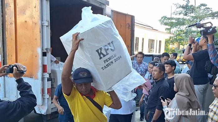 Penghitungan Ulang, KPU Jatim Titipkan Kotak Suara dari Jember dan Pamekasan di Mapolda Jatim