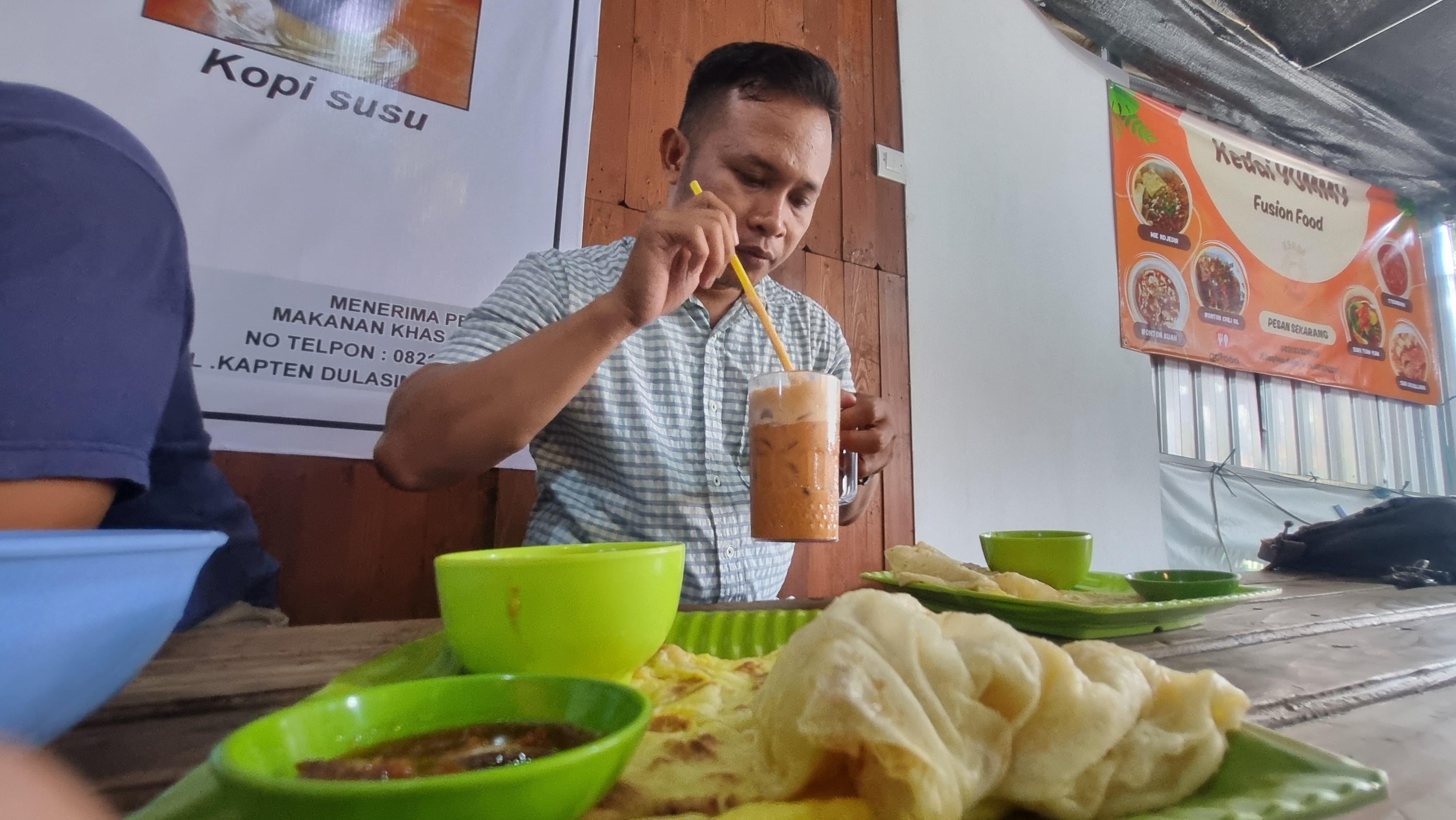 Lezatnya Kuliner Malaysia di Mai La Singgah di Gresik, Ada Roti Canai Pipih hingga Kari Ikan