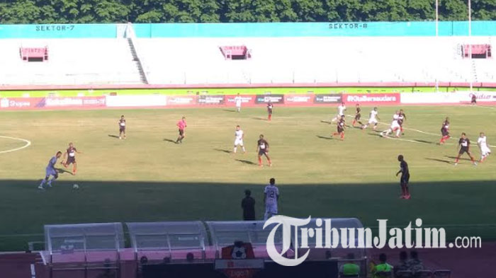 Hasil Persipura Vs Tira Persikabo, Berlaga dengan 10 Pemain, Mutiara Hitam Kandaskan Tim Tamu 3-0