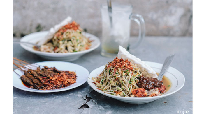 Rekomendasi 10 Wisata Kuliner Enak di Surabaya: Rawon Setan, Kepiting Kapasan hingga Lontong Balap