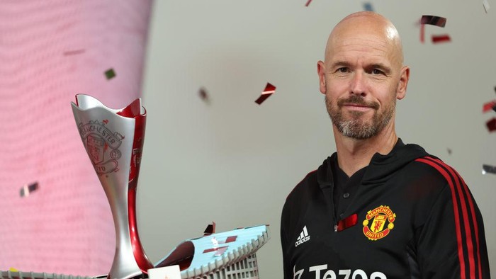 manajer-mu-erik-ten-hag-usai-timnya-menggilas-liverpool-di-laga-pramusim.jpg