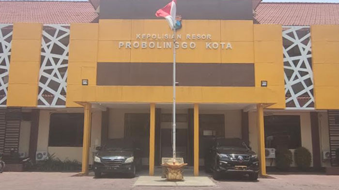 mapolresta-probolinggo.jpg