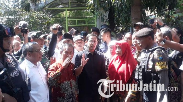 Mendikbud Nadiem Makarim Lihat Kondisi Gedung SDN Gentong Pasuruan, Lalu Gelar Rapat Tertutup