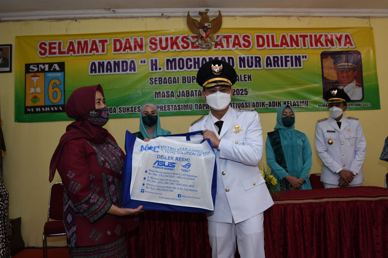 Dilantik Jadi Bupati Trenggalek, Mas Ipin Nostalgia dan Temui Guru SMAN 6 Surabaya