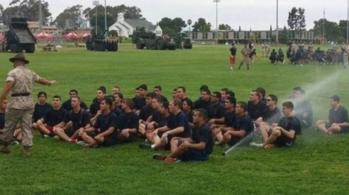 Alamak! 10 Foto Ini Tunjukkan Arti 'Bad Day' Sesungguhnya, No 8 Kasihan, yang ke-9 Bikin Geli