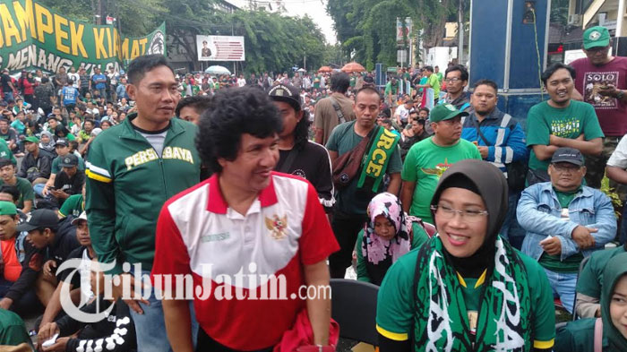 Mantan Pelatih Persebaya Berikan Kritik ke Pemain yang Ikut Tarkam