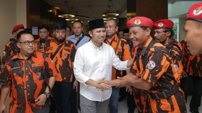 ormas-pemuda-pancasila-pp-jawa-timur-dukung-khofifah-indar-parawansa-dan-emil-elestianto-dardak_20180623_073326.jpg
