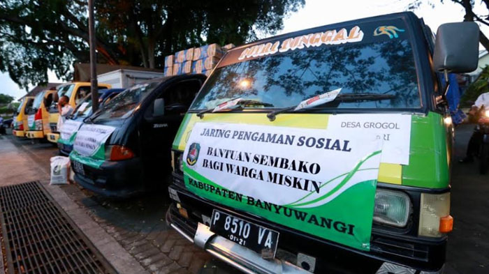 paket-bantuan-dari-pemerintah-kabupaten-banyuwangi-siap-dibagikan-pada-warga.jpg