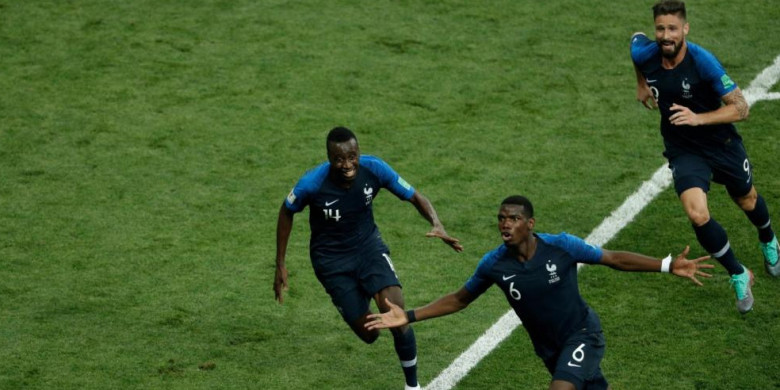 paul-pogba-rayakan-gol-di-final-piala-dunia-2018_20180716_014701.jpg