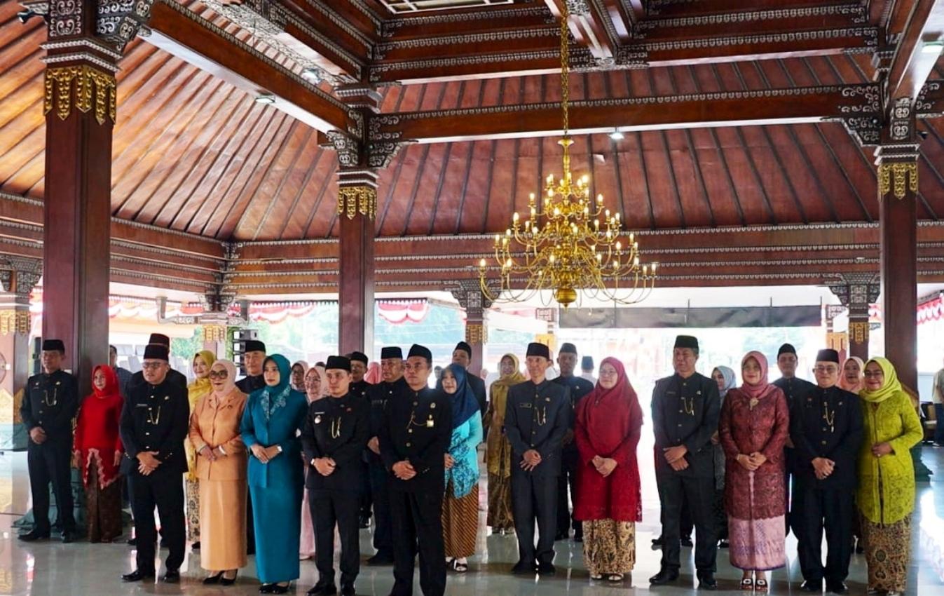 Daftar Mutasi Pemkab Mojokerto, Bupati Gus Barra Resmi Lantik 16 Pejabat