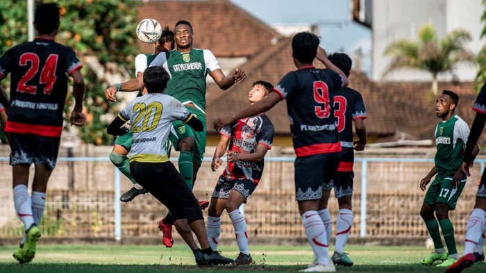 Uji Coba Formasi Baru Saat Hadapi Putra Kresna, Djanur Akui Persebaya Masih Banyak Kekurangan