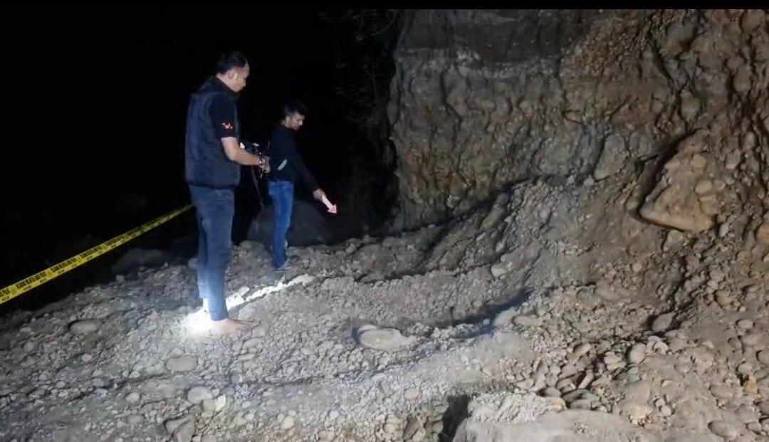 Kakak Beradik Penambang Batu di Ponorogo Meregang Nyawa, Tertimbun Longsor saat Bekerja