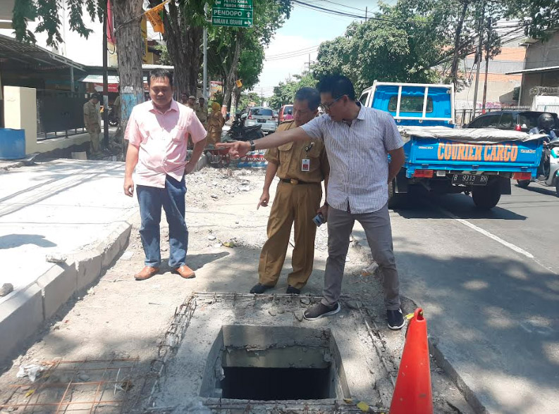 Reaksi Dewan saat Temukan Pengerjaan Proyek di Gresik Asal-asalan dan Terancam Molor