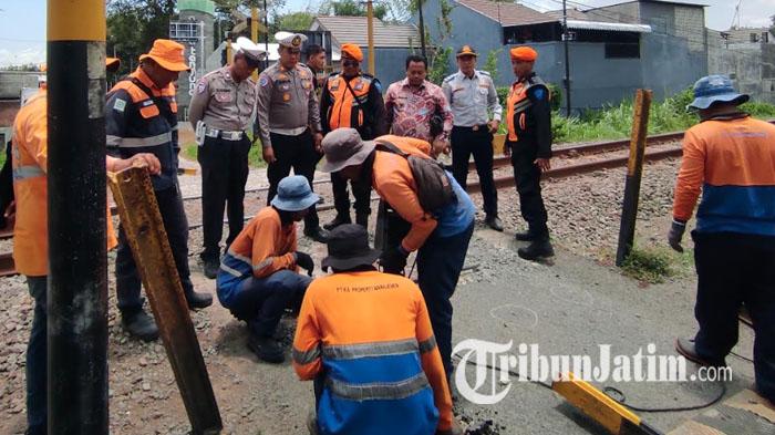penutupan-perlintasan-sebidang-di-blitar-ilustrasi-rel-ilustrasi-perlintasan.jpg