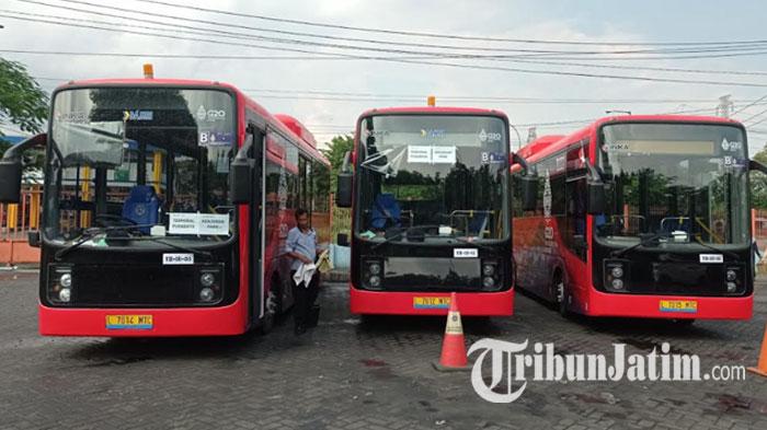 peresmian-bus-listrik-di-Surabaya.jpg