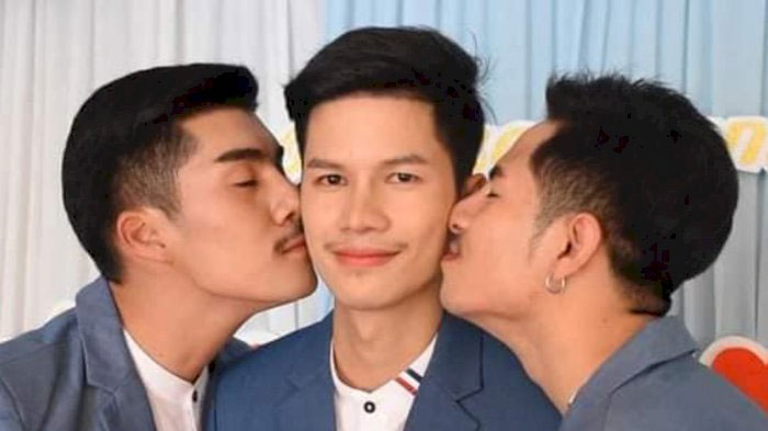 VIRAL 3 Pria Menikah Berjanji Sehidup Semati Urusi Rumah Tangga, Begini Reaksi Ibu Tahu Soal Anaknya