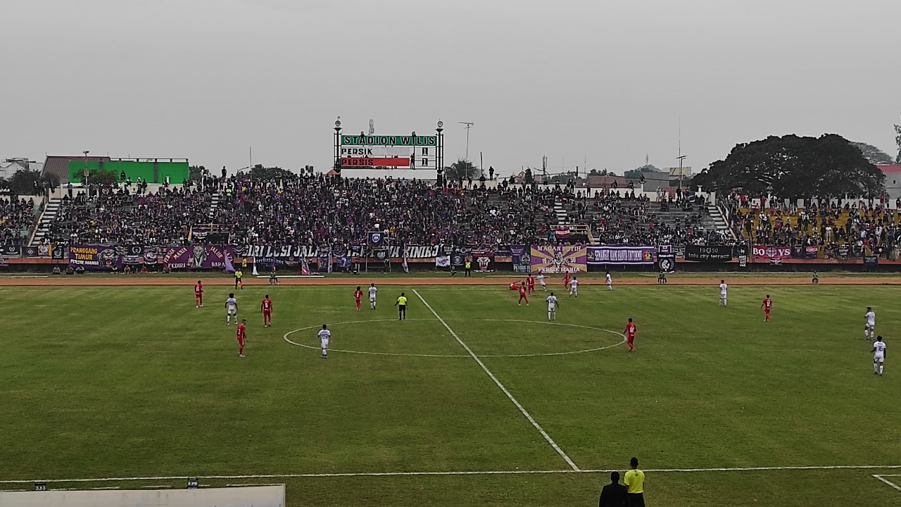 persik-kediri-ditahan-imbang-persis-solo-dengan-skor-1-1-pada-laga-persahabatan.jpg