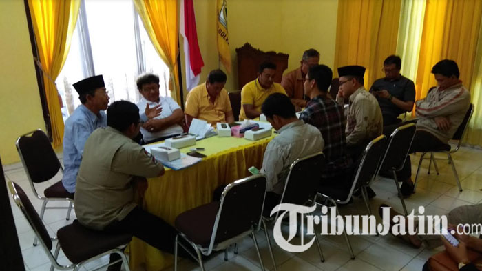 pertemuan-klarifikasi-kpu-tulungagung_20180824_220232.jpg