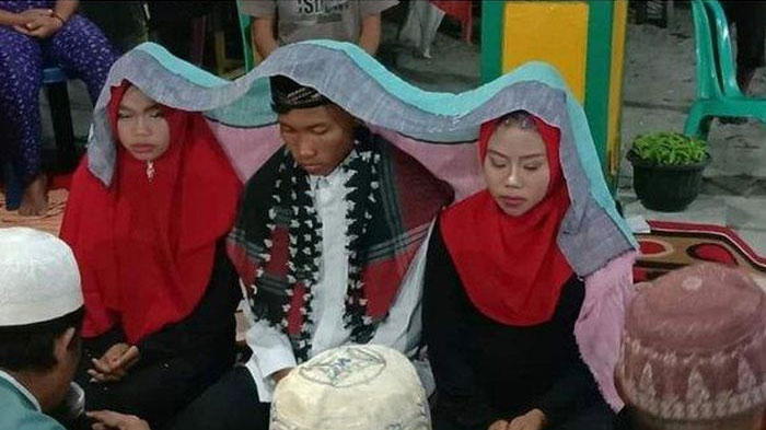 Pria di Kalimantan Nikahi 2 Kekasihnya Sekaligus, Mahar Rp10 Ribu, Mengaku Tak Ingin Menyakiti