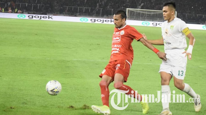 rachmat-irianto-dan-rohit-chand-persija-vs-persebaya.jpg