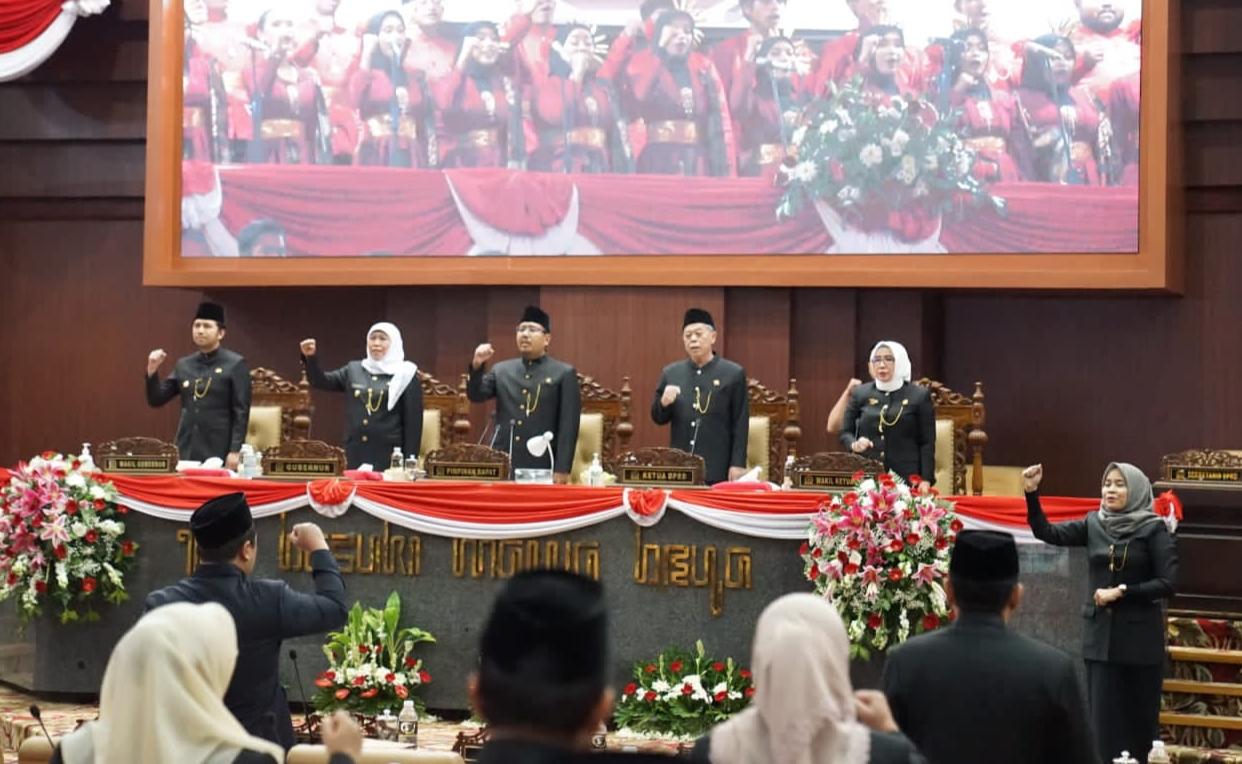 rapat-paripurna-dprd-hari-jadi-jatim.jpg