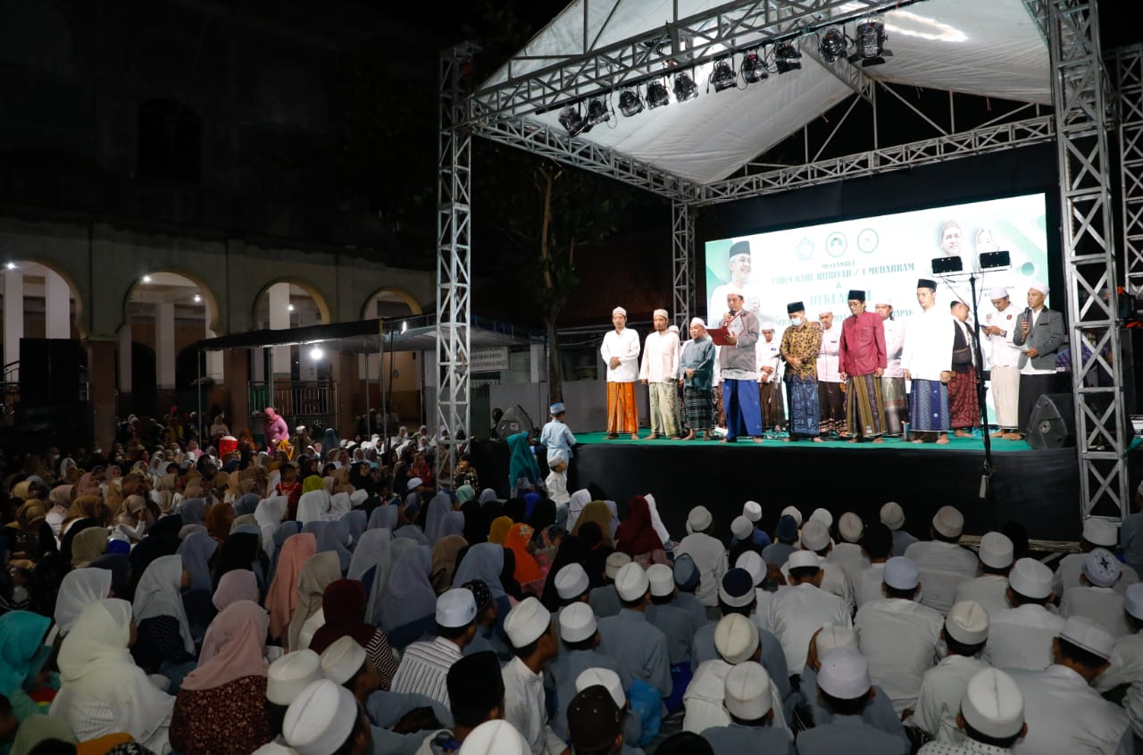 Kiai Kampung di Surabaya Deklarasi Dukungan ke Ganjar Pranowo sebagai Presiden: Dekat dengan Santri