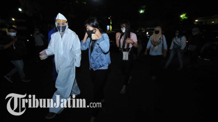 Rapid Test Pelanggar PSBB Surabaya Ada yang Reaktif Covid-19, Gedung Mapolrestabes Disterilisasi