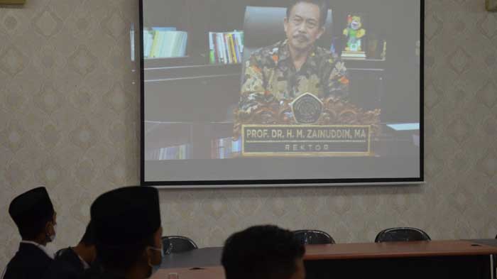Rektor UIN Malang Lepas Peserta KKM-DR, Angkat Tema Moderasi Beragama-Peningkatan Ekonomi Masyarakat