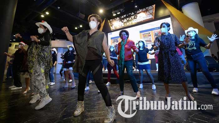 Gelar Rangkaian Family Day, Rotary District 3420 Beri Layanan Kesehatan Gratis & Edukasi Empowerment