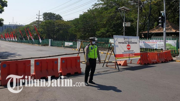 ruas-jalan-ahmad-yani-gresik-ditutup.jpg