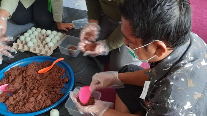 CSR PT Petrokimia Gresik dan RS Grha Husada Gelar Program Rangkul Djiwa, Bantu ODGJ Terapi Sosial