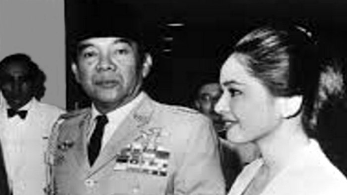 soekarno-dan-dewi_20170930_143830.jpg