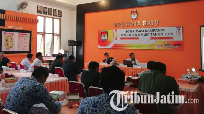 sosialisasi-kampanye-pileg-2019-di-kpu-batu_20180917_213512.jpg