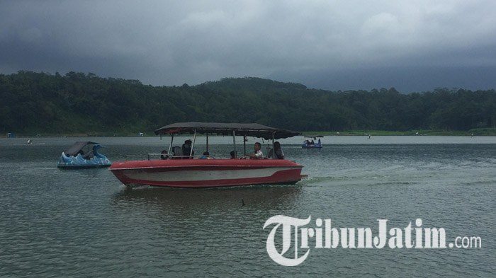 Harga Tiket Masuk Ranu Klakah, Wisata Danau Lumajang, Cocok Buat Lepas Penat Sambil Makan Ikan Bakar