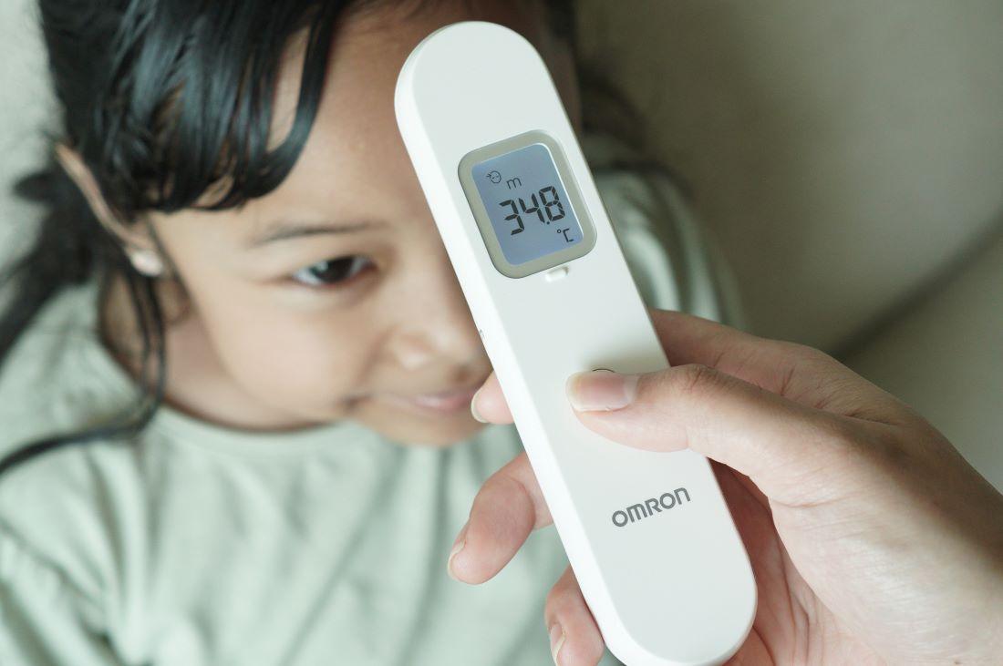 OMRON Luncurkan Termometer Dahi MC-F300, Higienis, Cepat, dan Akurat untuk Pantau Kesehatan Keluarga