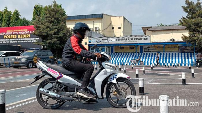 Berubah, Uji Praktik SIM C Polres Kediri Tak Lagi Gunakan Lintasan Angka 8 dan Zig-zag