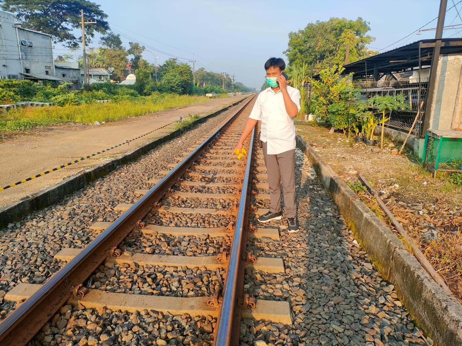 Sidoarjo Geger, Seorang Pria Mendadak Terlentang di Rel Kereta Api, Ending Bernasib Tragis