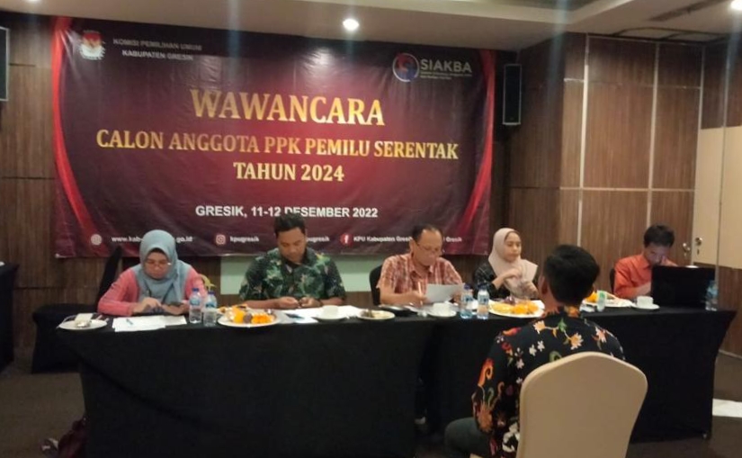 wawancara-calon-anggota-ppk-pemilu-serentak-2024-yang-berlangsung-di-gresik.jpg