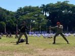2-orang-TNI-Yonif-514-Sabbadha-Yudha-saat-unjuk-kemampuan-di-acara-peringatan-HUT-TNI.jpg
