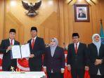 APBD-2025-Ketua-DPRD-Kota-Surabaya-Adi-Sutarwijono-bersama-Wali-Kota-Surabaya.jpg