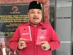 Achmad-Hidayat-kader-PDIP-yang-dibebastugaskan-dari-Wakil-Sekretaris-DPC-PDIP-Surabaya.jpg