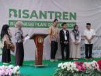 Adu-Inovasi-Bisnis-Puluhan-Mahasiswa-Santri-di-Unhasy-Tebuireng-Jombang.jpg